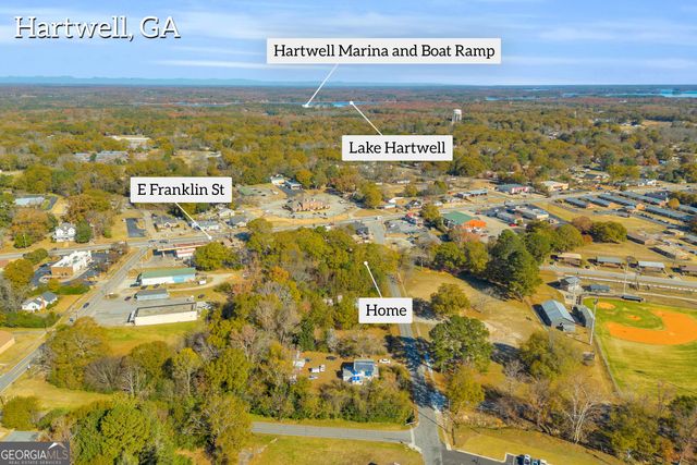 76 Campbell Drive, Hartwell, GA 30643
