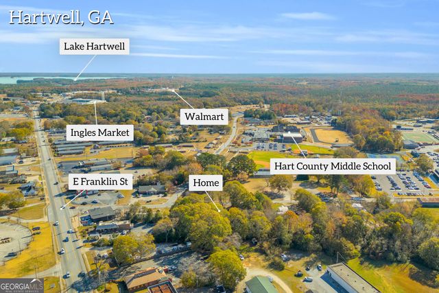 76 Campbell Drive, Hartwell, GA 30643