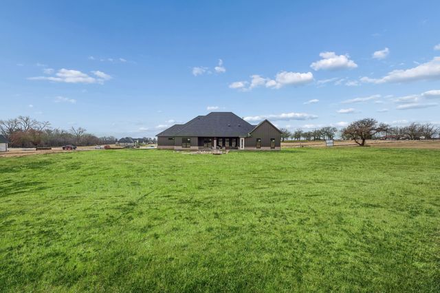 105 Desperado Way, Weatherford, TX 76088