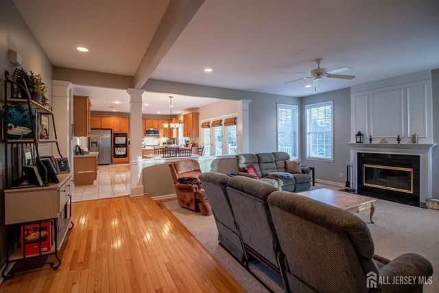 34 Equestrian Way, Monroe, NJ 08831