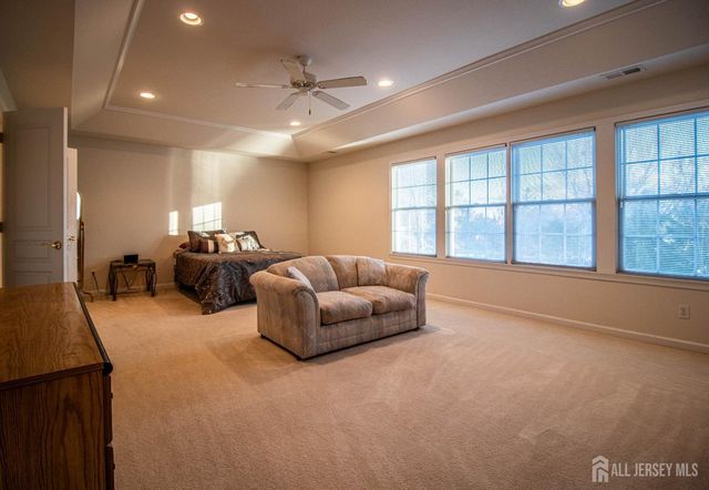 34 Equestrian Way, Monroe, NJ 08831