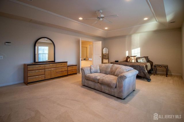 34 Equestrian Way, Monroe, NJ 08831