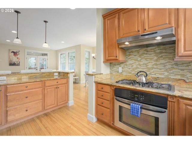 1862 E 43RD Ave, Eugene, OR 97405