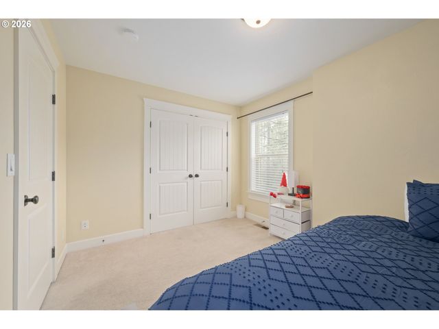 1862 E 43RD Ave, Eugene, OR 97405