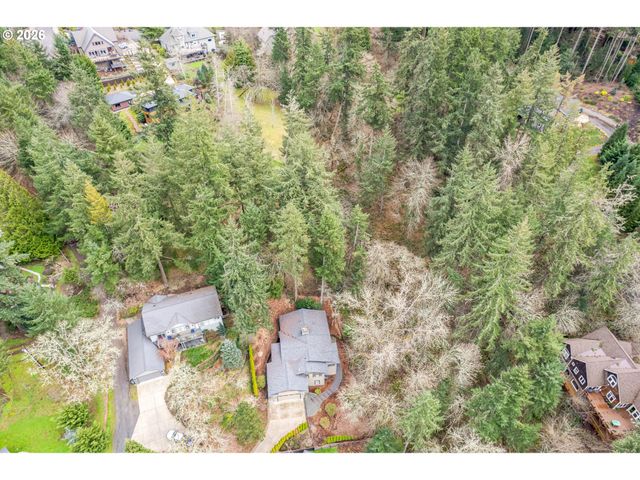 1862 E 43RD Ave, Eugene, OR 97405