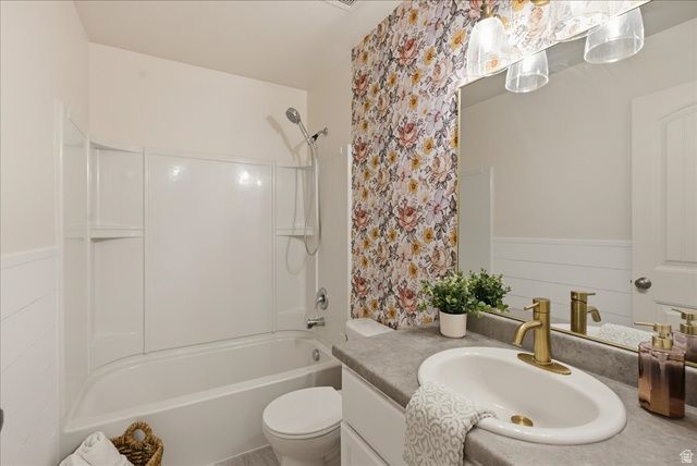 917 W STONEHAVEN DR, North Salt Lake, UT 84054