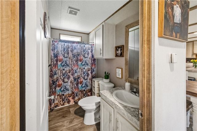 490 Hernandez Road, Poteet, TX 78065
