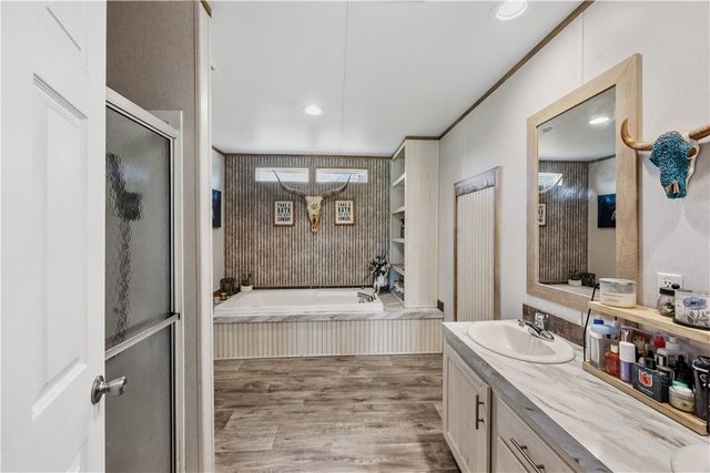 490 Hernandez Road, Poteet, TX 78065