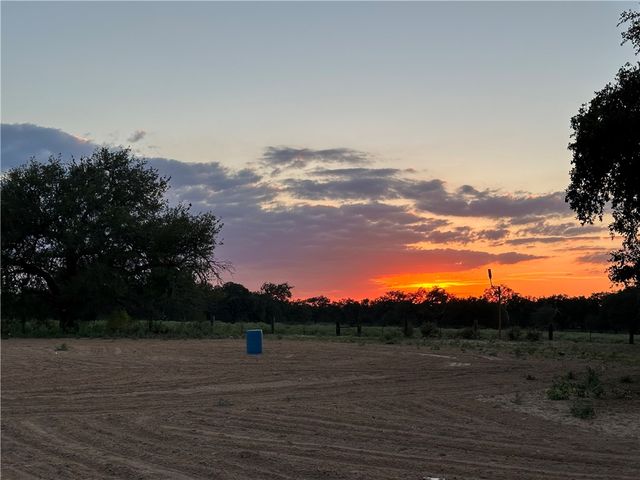 490 Hernandez Road, Poteet, TX 78065