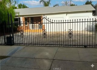 20957 Community, Canoga Park, CA 91304