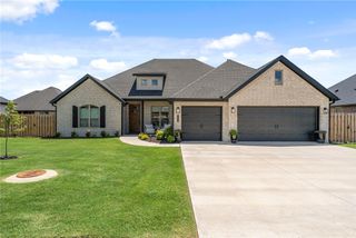 865 Budrio Avenue, Tontitown, AR 72762