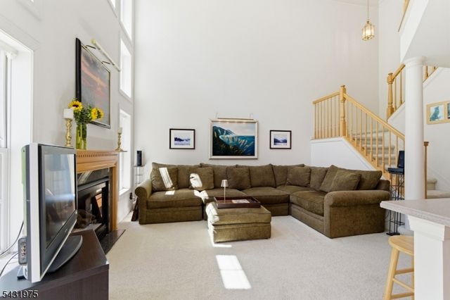 69 Magnolia Way, North Haledon Boro, NJ 07508