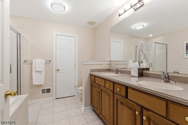 69 Magnolia Way, North Haledon Boro, NJ 07508