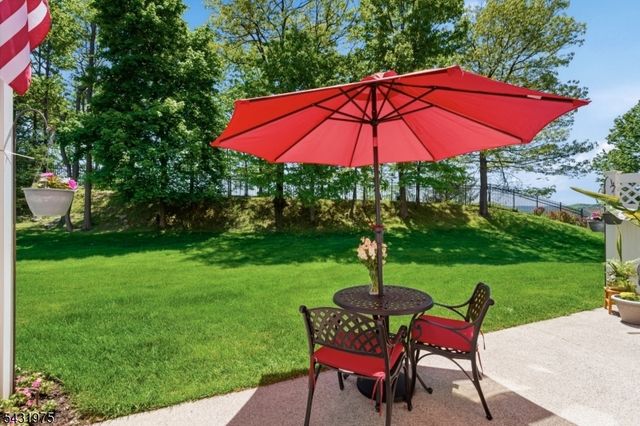 69 Magnolia Way, North Haledon Boro, NJ 07508