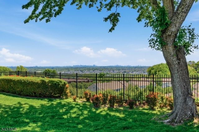69 Magnolia Way, North Haledon Boro, NJ 07508