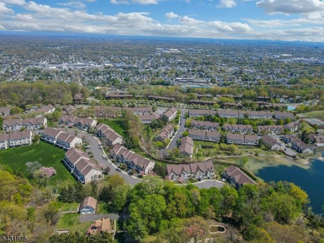 69 Magnolia Way, North Haledon Boro, NJ 07508