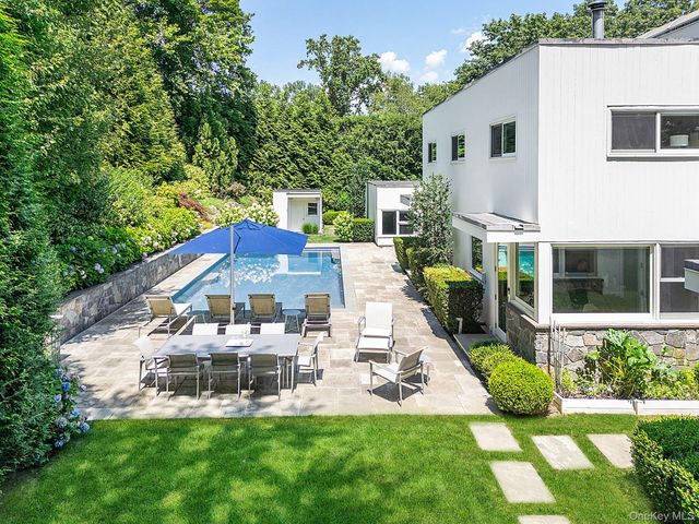 91 Chestnut Hill Lane, Briarcliff Manor, NY 10510