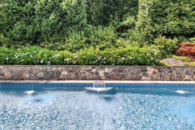 91 Chestnut Hill Lane, Briarcliff Manor, NY 10510