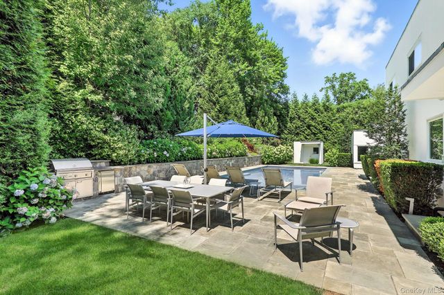 91 Chestnut Hill Lane, Briarcliff Manor, NY 10510