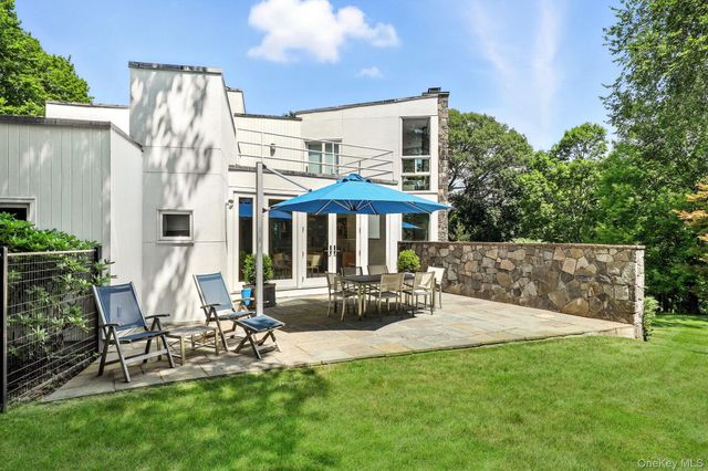 91 Chestnut Hill Lane, Briarcliff Manor, NY 10510