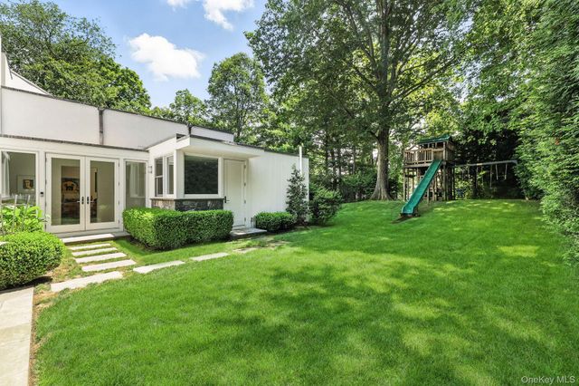91 Chestnut Hill Lane, Briarcliff Manor, NY 10510