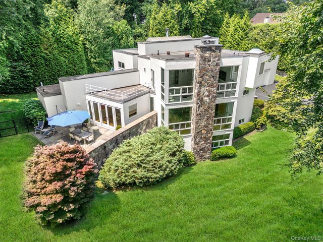 91 Chestnut Hill Lane, Briarcliff Manor, NY 10510