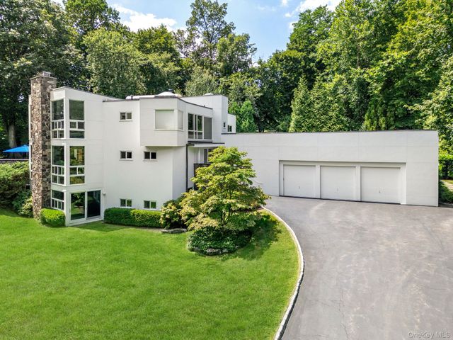91 Chestnut Hill Lane, Briarcliff Manor, NY 10510