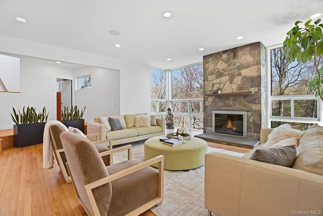 91 Chestnut Hill Lane, Briarcliff Manor, NY 10510