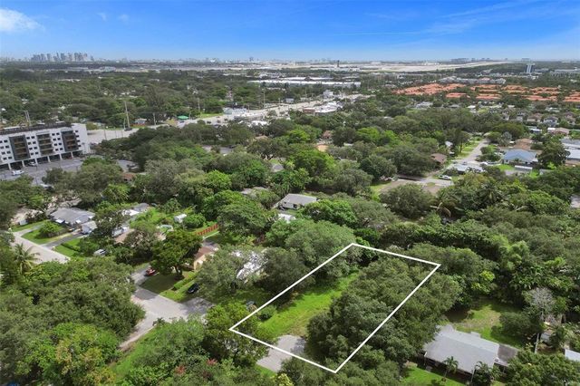 4958 SW 28th Avenue, Dania Beach, FL 33312