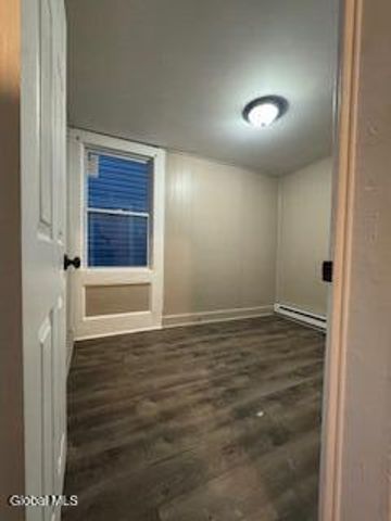 356 4th Avenue, Troy, NY 12182