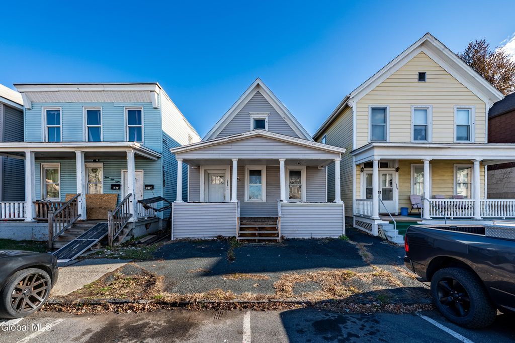 356 4th Avenue, Troy, NY 12182