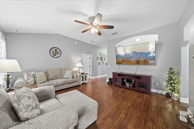 573 MISTY MORNING Court, Jacksonville, FL 32218