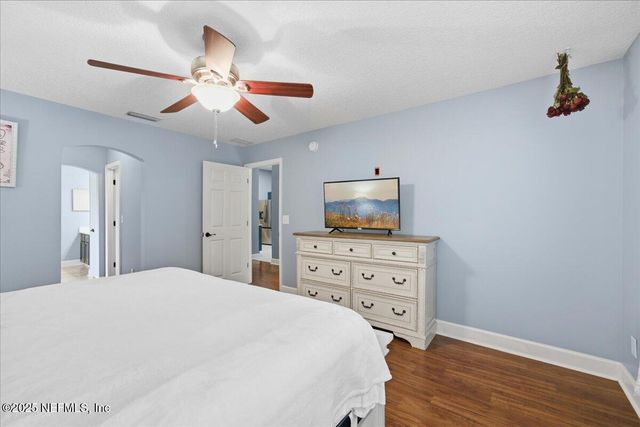 573 MISTY MORNING Court, Jacksonville, FL 32218