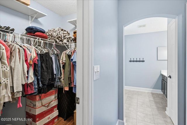 573 MISTY MORNING Court, Jacksonville, FL 32218