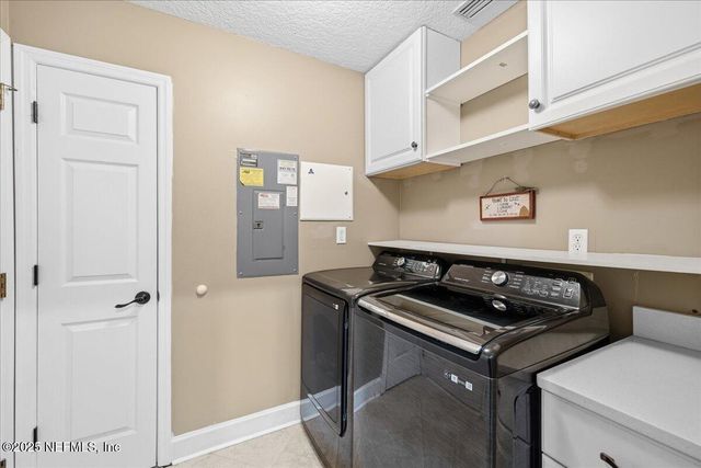 573 MISTY MORNING Court, Jacksonville, FL 32218