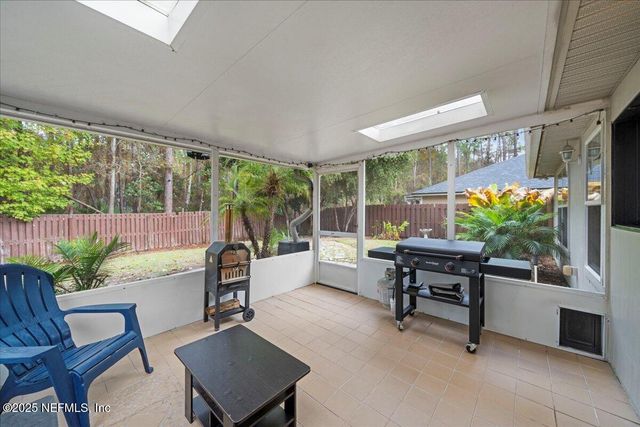 573 MISTY MORNING Court, Jacksonville, FL 32218