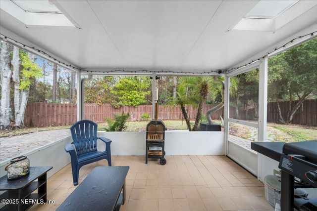 573 MISTY MORNING Court, Jacksonville, FL 32218