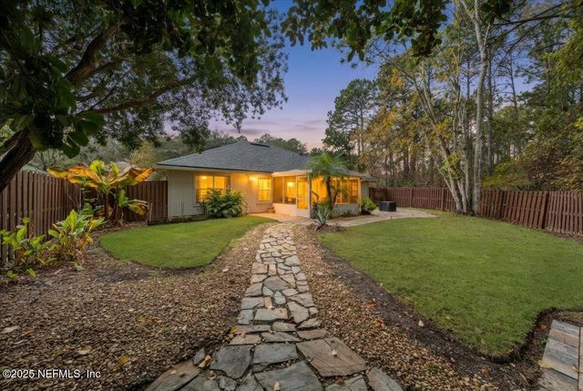 573 MISTY MORNING Court, Jacksonville, FL 32218