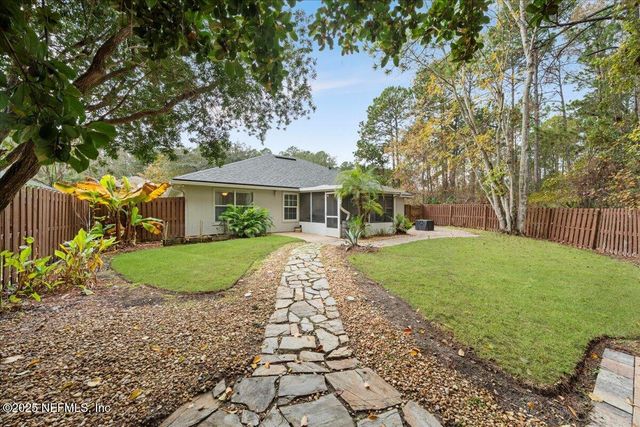 573 MISTY MORNING Court, Jacksonville, FL 32218