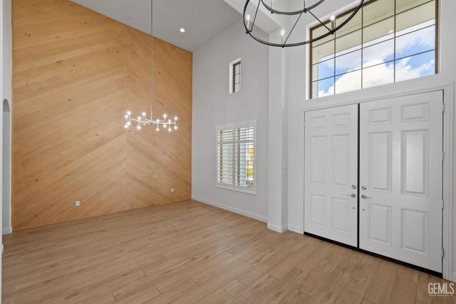 11713 Cloverfield Circle, Bakersfield, CA 93311