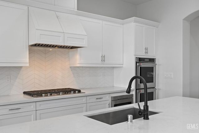 11713 Cloverfield Circle, Bakersfield, CA 93311