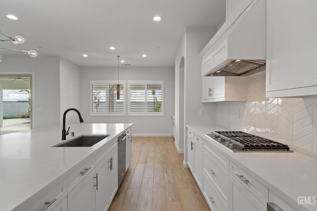 11713 Cloverfield Circle, Bakersfield, CA 93311