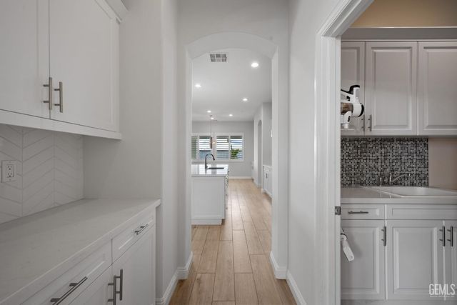 11713 Cloverfield Circle, Bakersfield, CA 93311