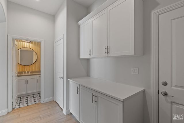 11713 Cloverfield Circle, Bakersfield, CA 93311