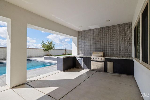 11713 Cloverfield Circle, Bakersfield, CA 93311