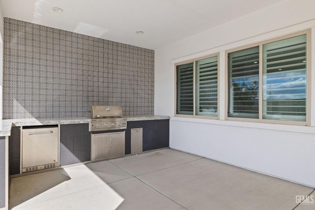 11713 Cloverfield Circle, Bakersfield, CA 93311