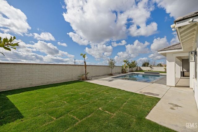 11713 Cloverfield Circle, Bakersfield, CA 93311