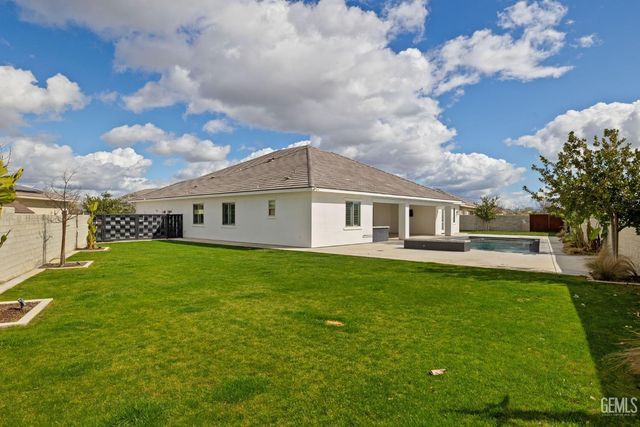 11713 Cloverfield Circle, Bakersfield, CA 93311