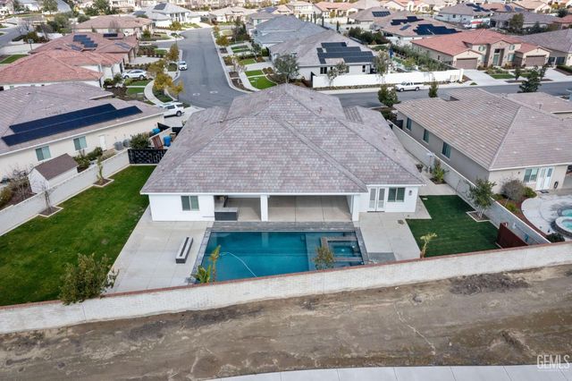 11713 Cloverfield Circle, Bakersfield, CA 93311