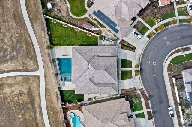 11713 Cloverfield Circle, Bakersfield, CA 93311